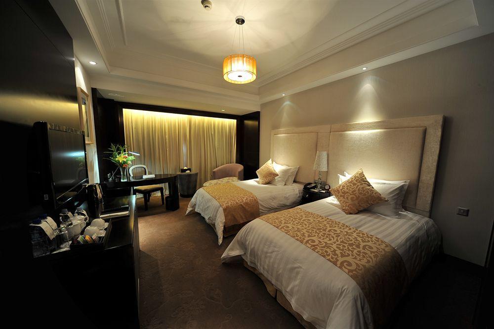 S&N Dalian Hotel Екстер'єр фото