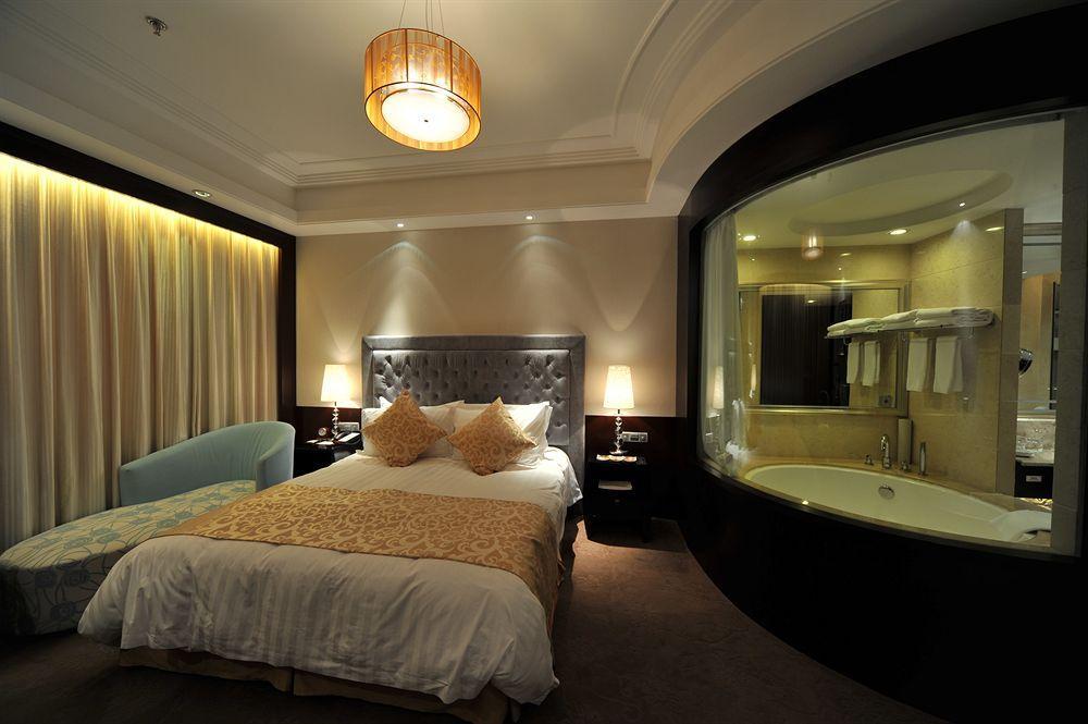 S&N Dalian Hotel Екстер'єр фото