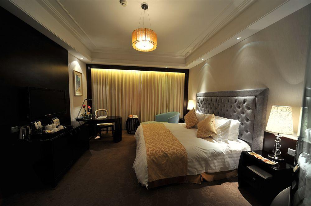 S&N Dalian Hotel Екстер'єр фото