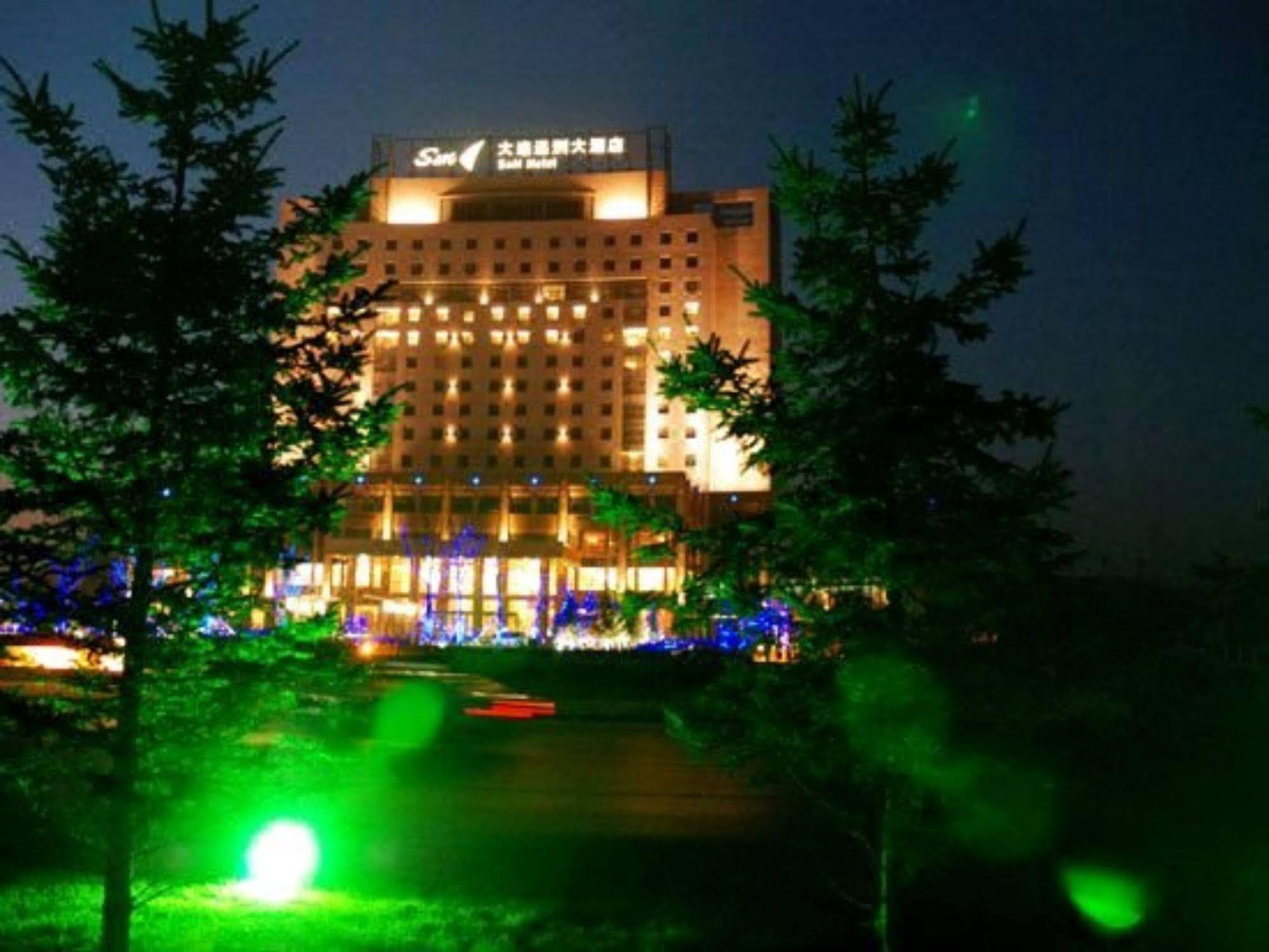 S&N Dalian Hotel Екстер'єр фото