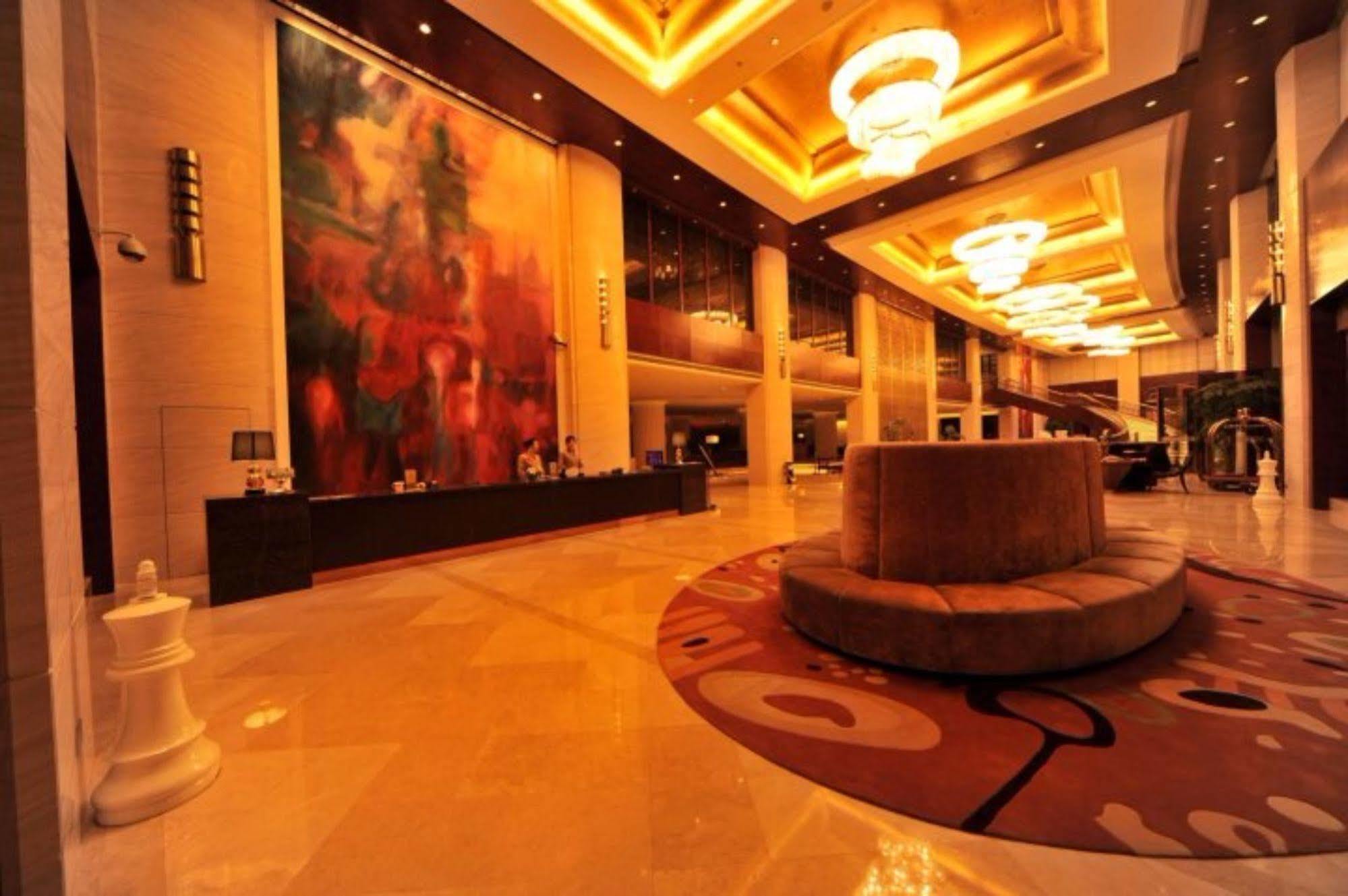 S&N Dalian Hotel Екстер'єр фото