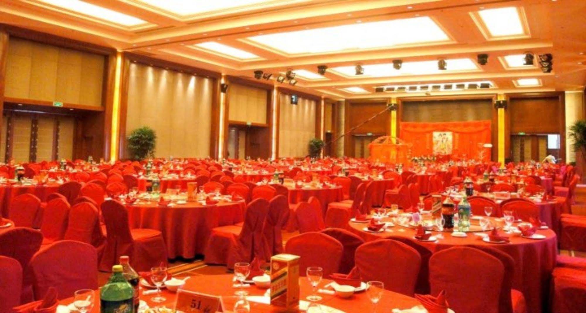 S&N Dalian Hotel Екстер'єр фото