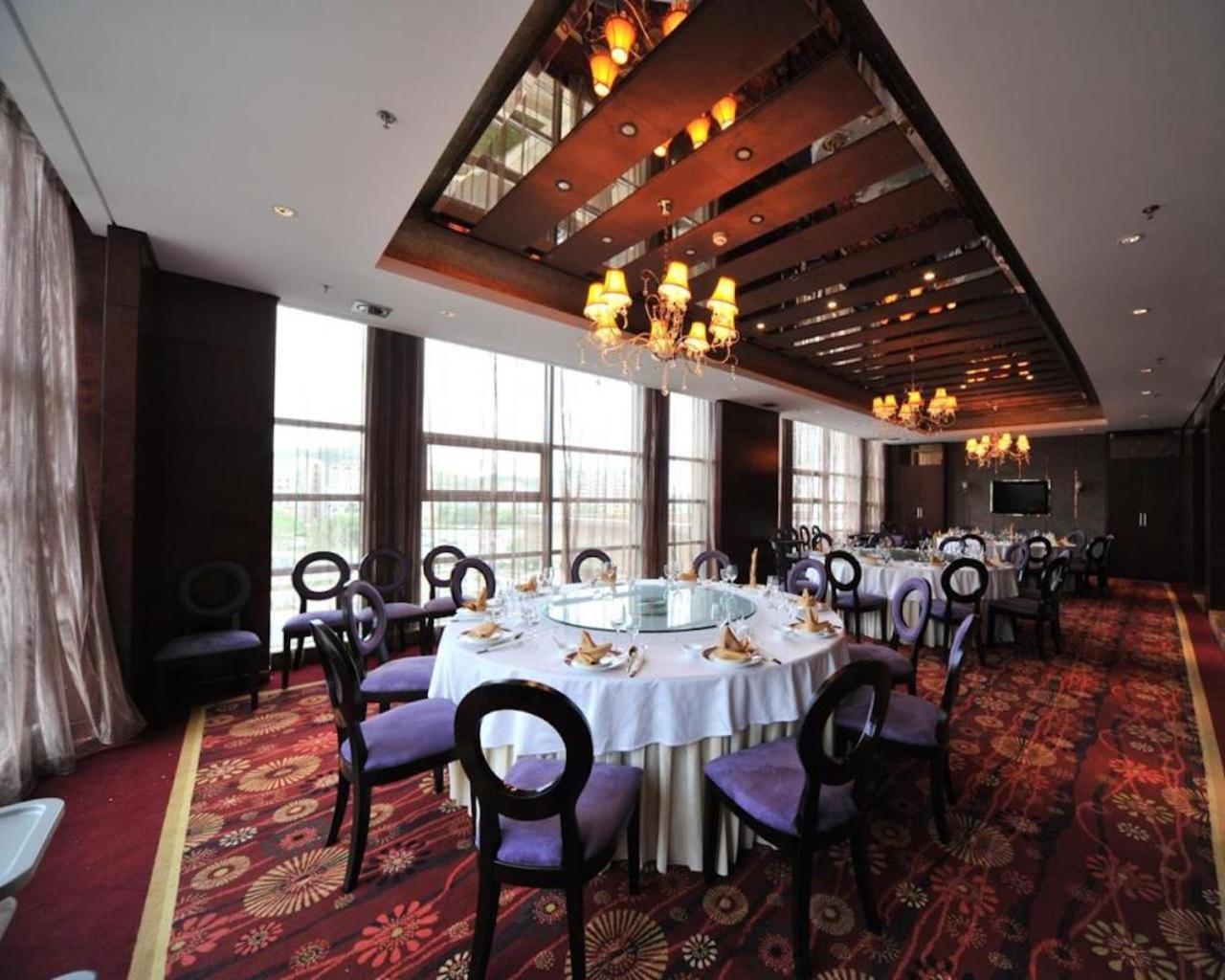 S&N Dalian Hotel Екстер'єр фото